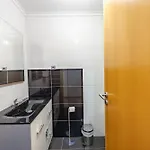 T4 Espacoso Perto Da E Aeroporto *
